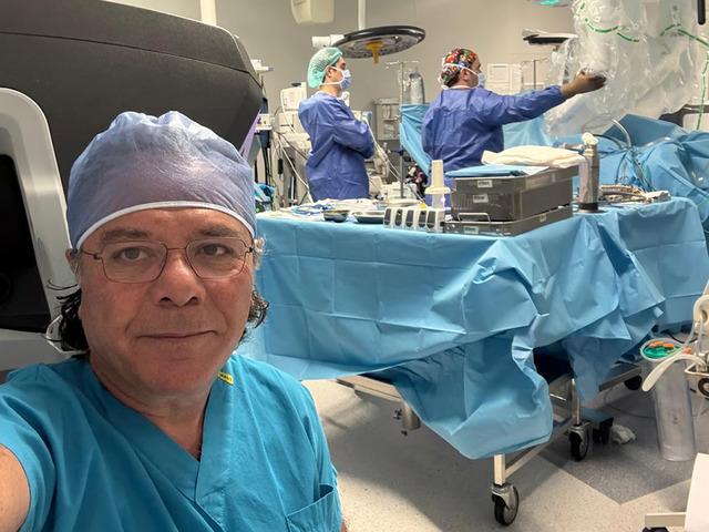 T&uuml;rk doktor yapacak! T&uuml;m d&uuml;nyada canlı yayınlanacak