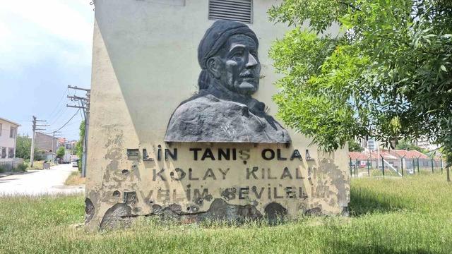 3 bin yıllık tarihi koruyacağını söyleyen Tepebaşı Belediyesi Yunus Emre’nin sözüne sahip çıkamadı 1