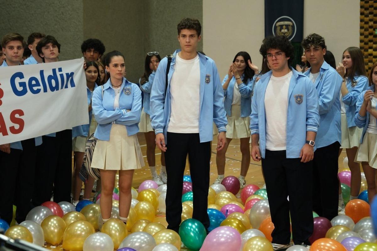 Daha 17 rekor kırdı: İlk bölüm 3 günde 10.3 milyon izlendi 3