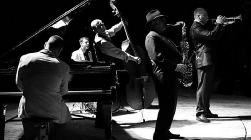 Boğazi&ccedil;i'nin usta seslerinden İzmir'de 19 Mayıs konseri