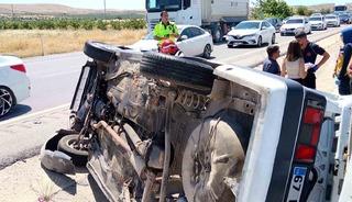 Ters d&ouml;nen otomobildeki 8 aylık bebek hayatını kaybetti