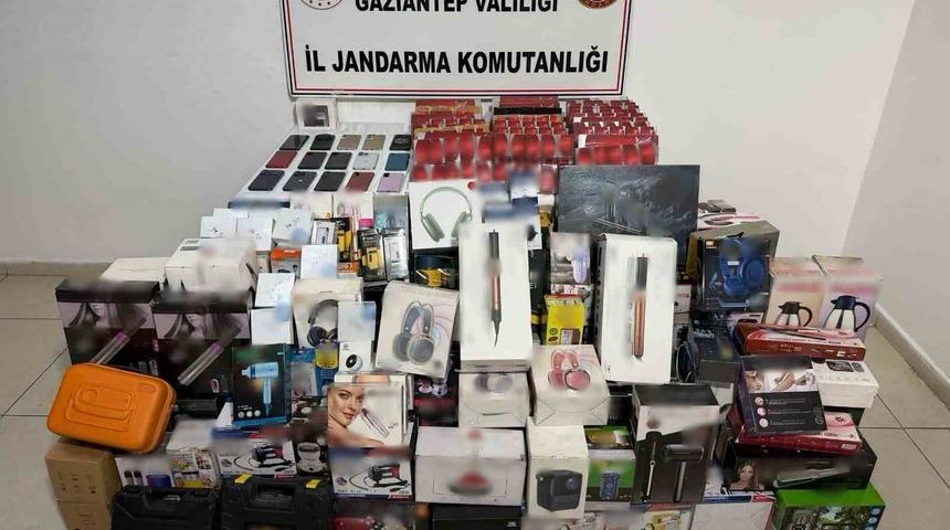 Uyuşturucu ve ka&ccedil;ak&ccedil;ılık olaylarında 7 şahıs tutuklandı