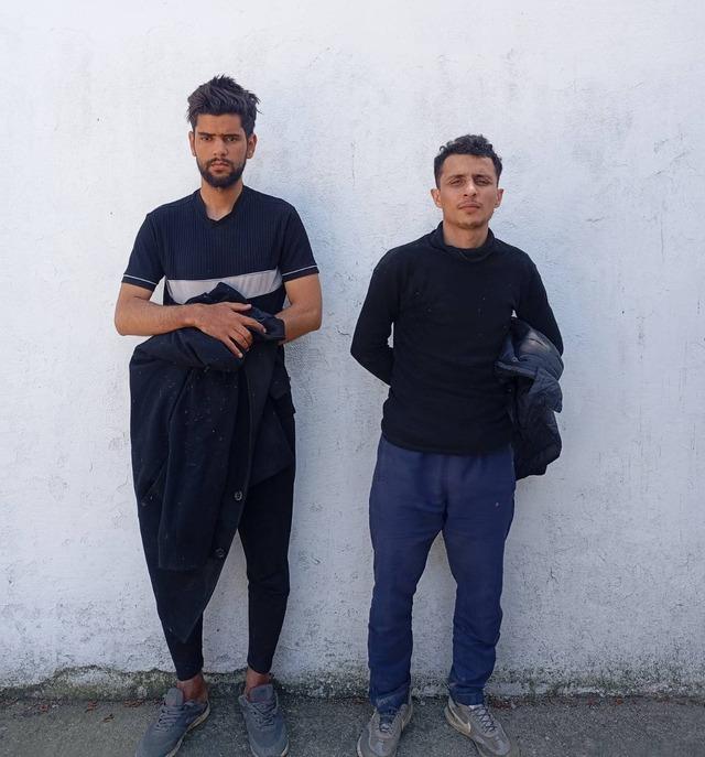 Yurt dışına kaçmak isteyen 32 düzensiz göçmen sınır hattında yakalandı 3
