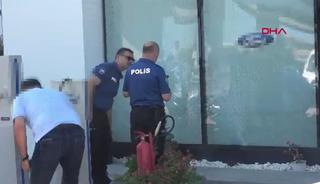 İstanbul'un ardından şimdi de Antalya... Otoko&ccedil; galerisine silahlı saldırı