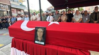 Evinde kalp krizi geçiren polis memuru son yolculuğuna uğurlandı