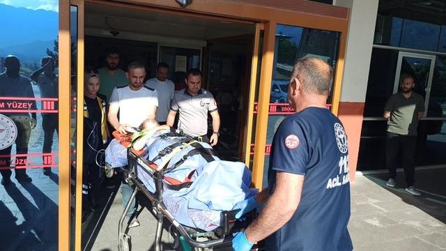 Konya'da balkondan düşen 11 yaşındaki çocuk ağır yaralandı