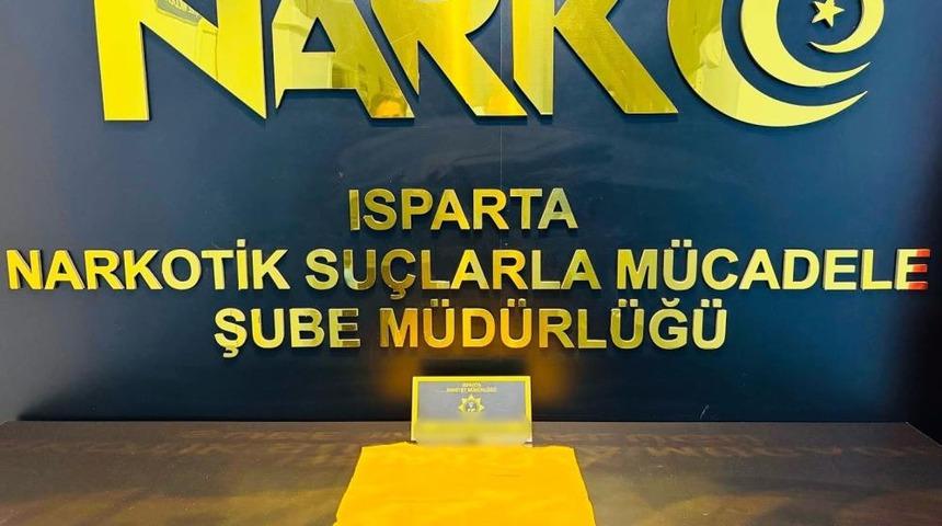 Isparta'da 6 bin 115 adet kağıda emdirilmiş uyuşturucu ele ge&ccedil;irildi