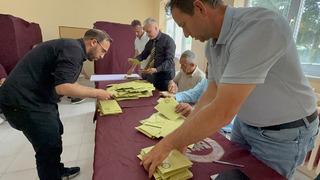 Tokat, G&uuml;m&uuml;şhane ve Nevşehir'de se&ccedil;im heyecanı! Kazanan isimler belli oldu