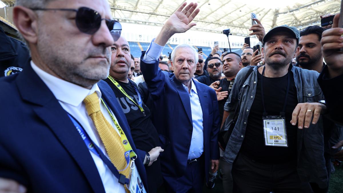 Fenerbahçe'nin yeni başkanı Aziz Yıldırım oldu!