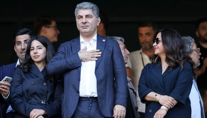 Hakan Safi'den ilk a&ccedil;ıklama: "Yeniliyoruz, &ouml;yle g&ouml;z&uuml;k&uuml;yor"