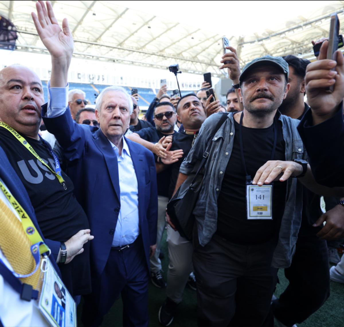 Fenerbahçe de Başkanlık seçimi! Hakan Safi den ilk açıklama geldi: "Yeniliyoruz, öyle gözüküyor" 2