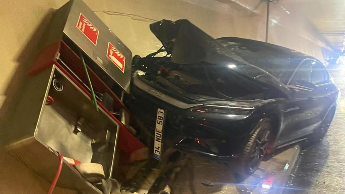 Son dakika | Avrasya Tüneli kapatıldı! İstanbul güne kazayla