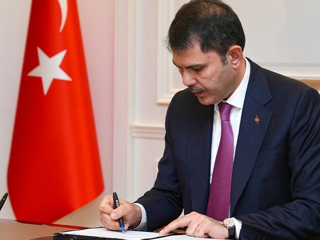 Bakan Kurum TOKİ'nin Ankara'daki &ouml;rnek konutlarını paylaştı
