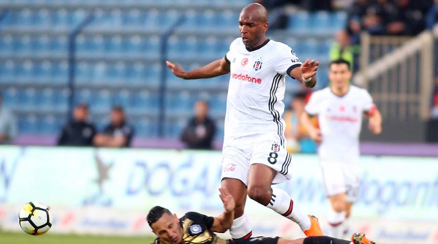 Ryan Babel'in Demba Ba paylaşımı heyecan yarattı!