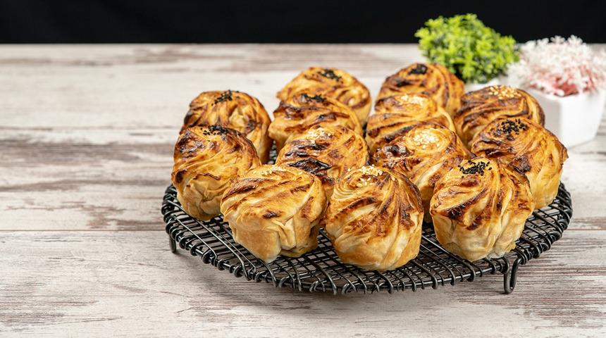 Tadına bayılacaksınız: Patatesli gonca gül böreği