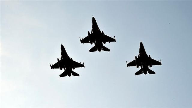 DMM: Türk uçaklarının Yunanistan hava sahasını ihlal ettiği iddiası gerçek dışıdır