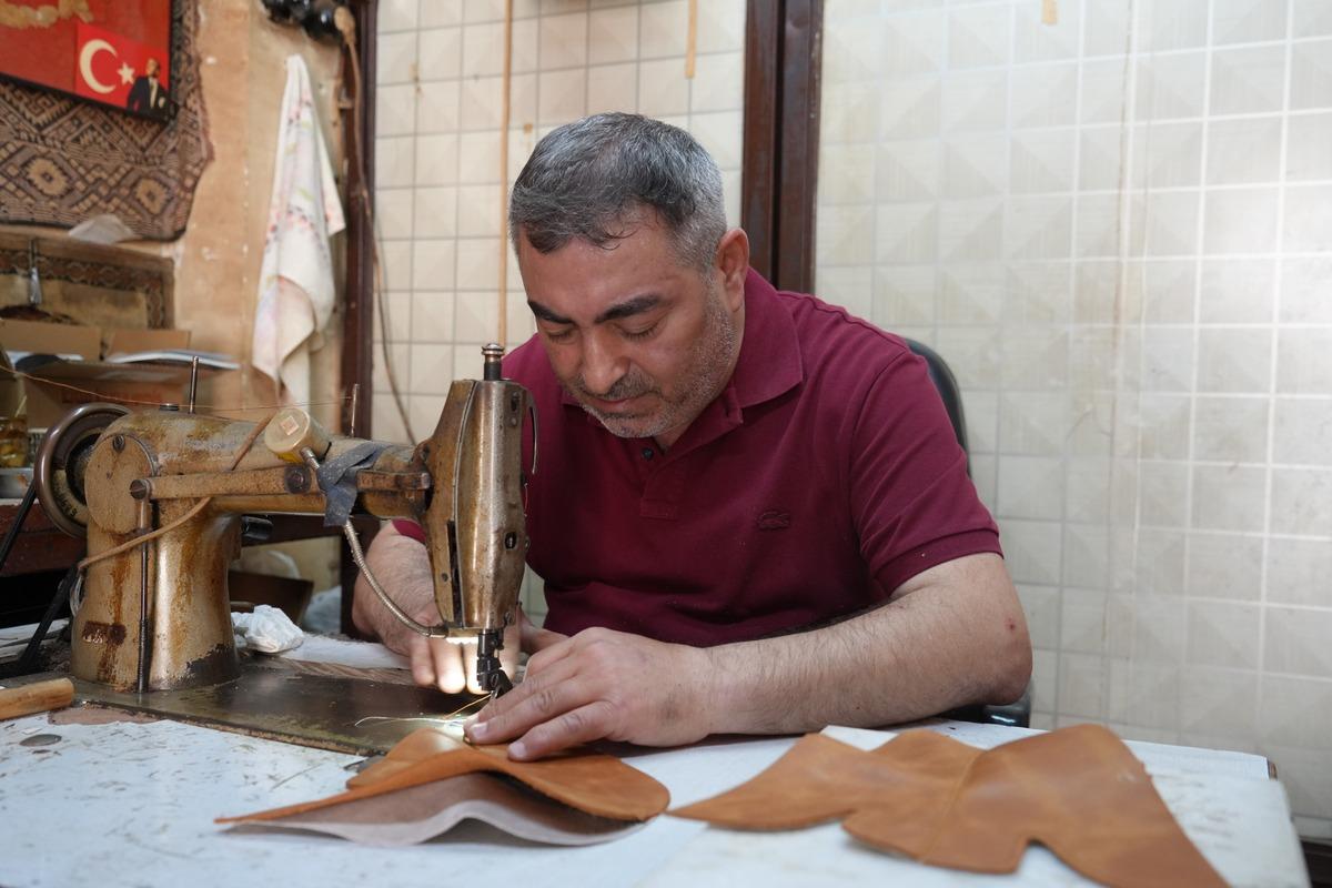 Tek başına &uuml;retiyor: Sattığı &uuml;lkeleri saya saya bitiremedi 3