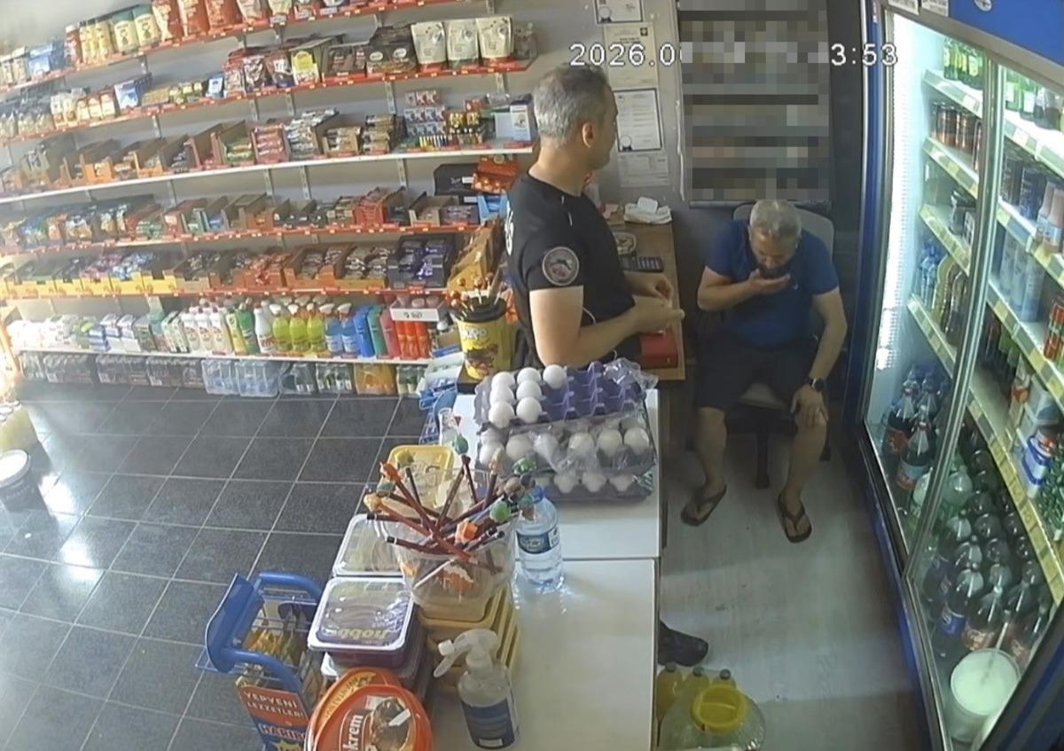 Bakkalın hayatını polis memuru müşterisi kurtardı! 1