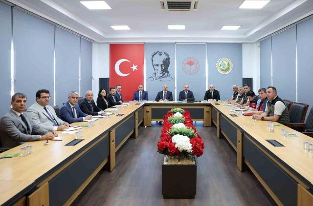 &Ccedil;anakkale&rsquo;de orman yangınları değerlendirme toplantısına Bakan Yardımcısı Şatıroğlu katıldı 1