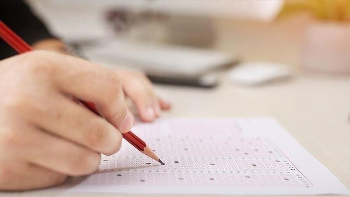 Milli Eğitim Bakanı Yusuf Tekin açıkladı: Cuma günü okullar tatil 1
