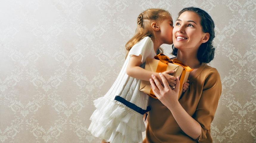 'Anneler Günü’nde hediye  şampiyonu akıllı telefonlar oldu