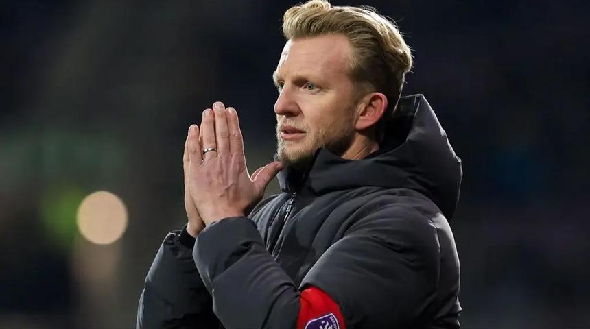 Fenerbah&ccedil;e'ye d&ouml;necek mi? Hollanda'dan Dirk Kuyt a&ccedil;ıklaması