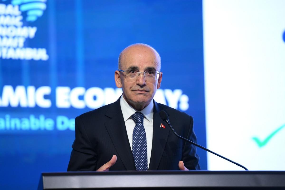 Bakan Şimşek: "Dış şok olmasaydı enflasyon y&uuml;zde 20 civarındaydı" 1