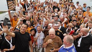 Acun Ilıcalı, Hull City taraftarlarıyla Antalya'da buluştu