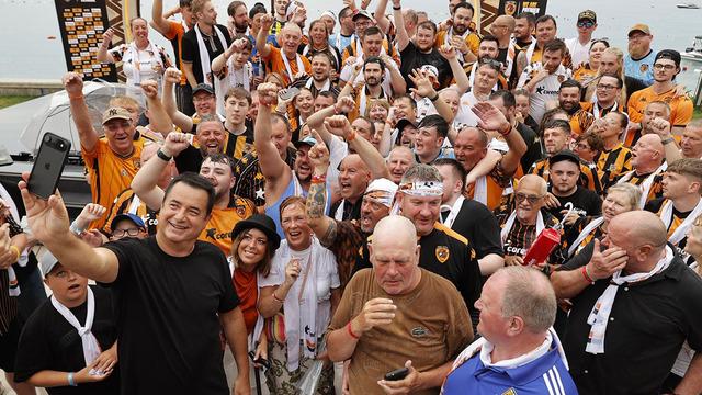 Acun Ilıcalı, Hull City taraftarlarıyla Antalya'da