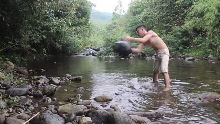 Suyun kenarına bunu yaptı  G1