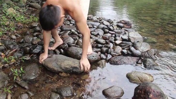 Suyun kenarına bunu yaptı  G5