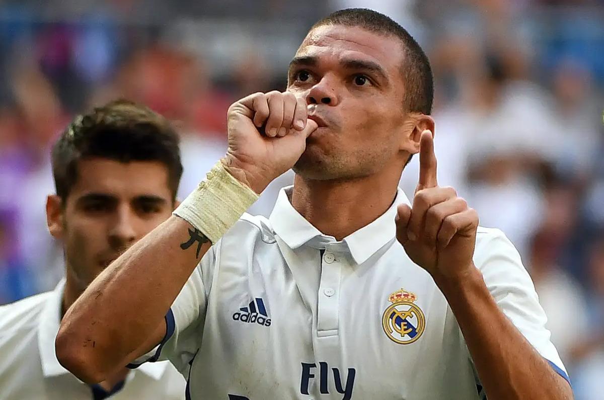 Jose Mourinho, Real Madrid e eski Beşiktaşlıyı getiriyor! 2