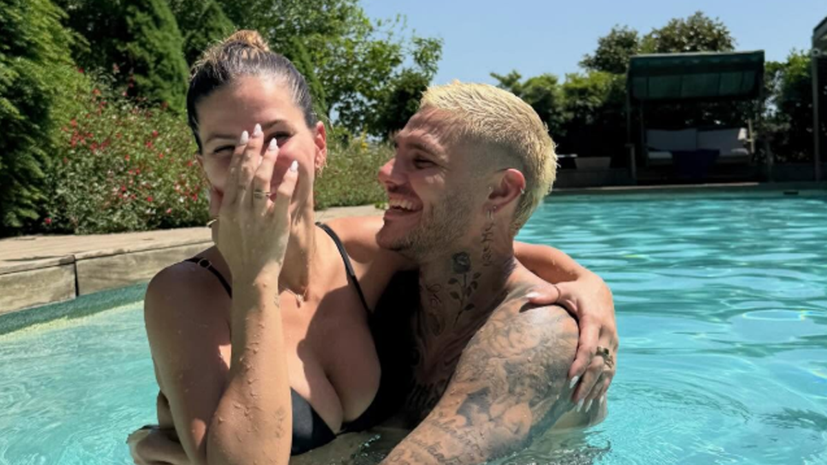 Icardi sevgilisinin özel yerlerini sansürleyip paylaştı!