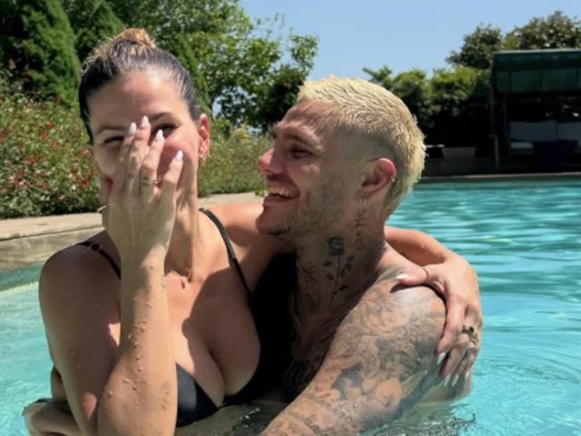 China Suarez &ccedil;ıplak poz verdi! Icardi sevgilisini sans&uuml;rleyip paylaştı