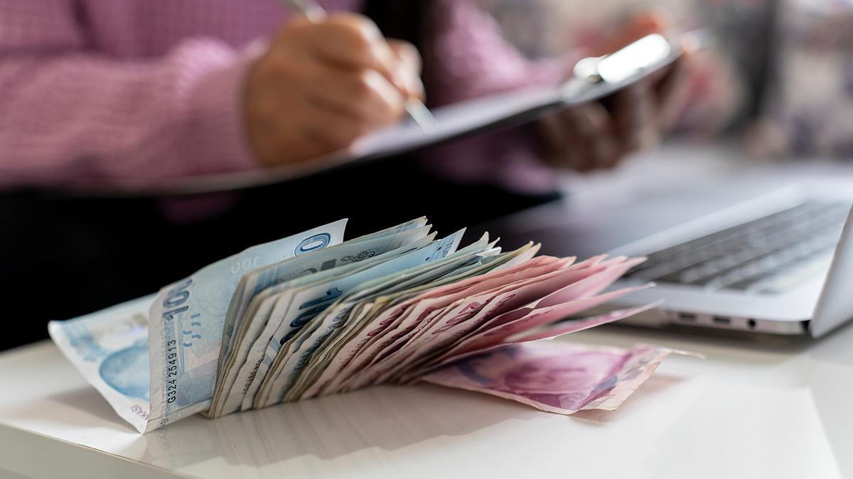 Milyonlarca emekliyi ilgilendiriyor: Kök maaş değişiyor