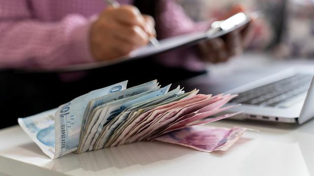 Milyonlarca emekliyi ilgilendiriyor: Kök maaş değişiyor