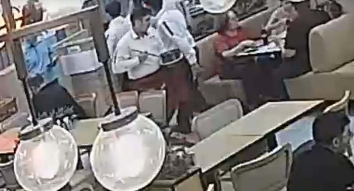 Restorandaki tereyağı şovu kötü bitti! 2 yaşındaki bebek yandı 3