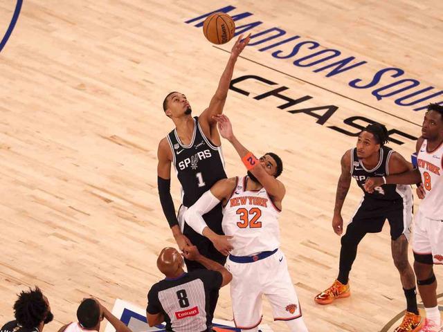 San Antonio Spurs, seride ilk galibiyetini aldı