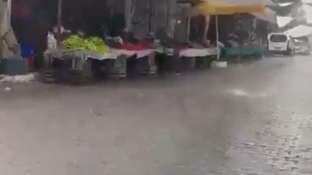 Yatağan’da sağanak yağış etkili oldu