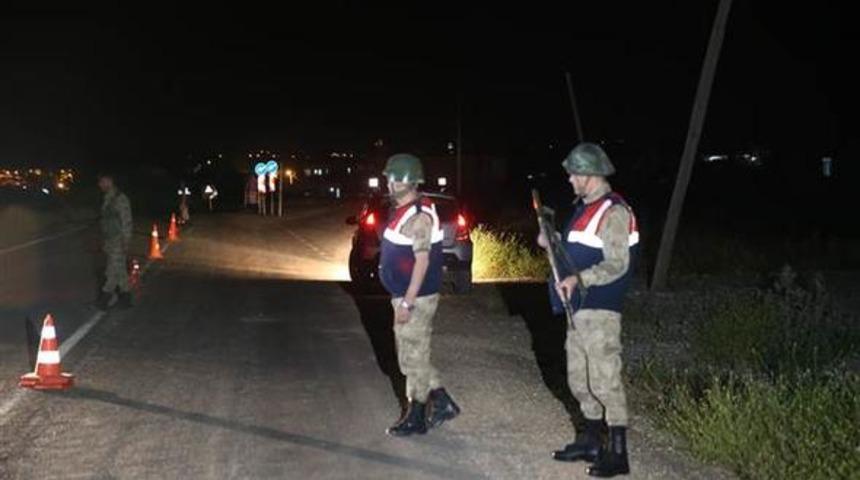 Şanlıurfa'nın Halfeti ilçesinde karakola roketli saldırı: Yaralı askerler var!