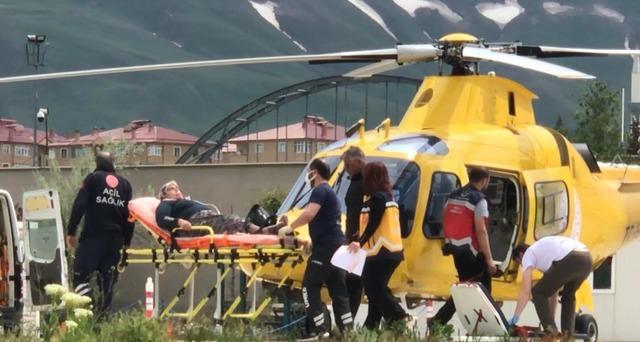 Erzurum’da zamana karşı yarış: Kalp krizi geçiren hasta ambulans helikopterle hastaneye yetiştirildi 2