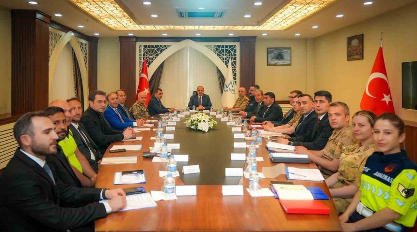 Hakkari&rsquo;de aranan 340 şahıs yakalandı