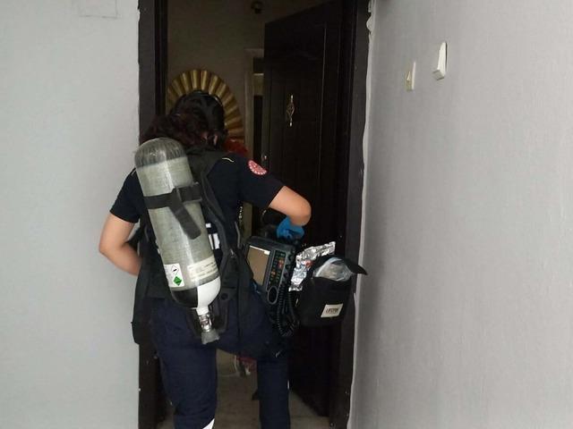 K&ouml;t&uuml; koku harekete ge&ccedil;irdi! Modacı evinde &ouml;l&uuml; bulundu