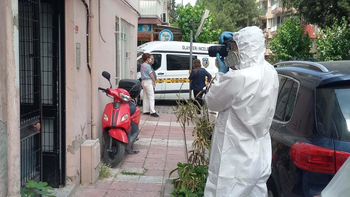 Kötü koku ekipleri harekete geçirdi! Modacı evinde ölü bulundu 1