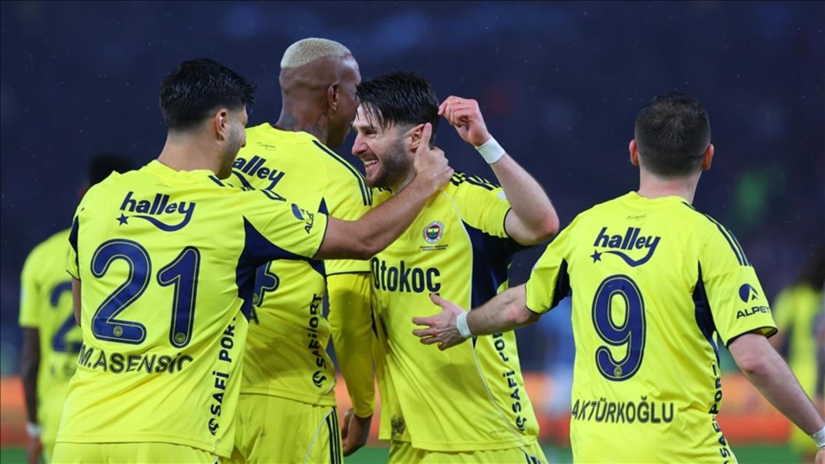 Fenerbahçe'nin yeni sezon hazırlık programı belli 