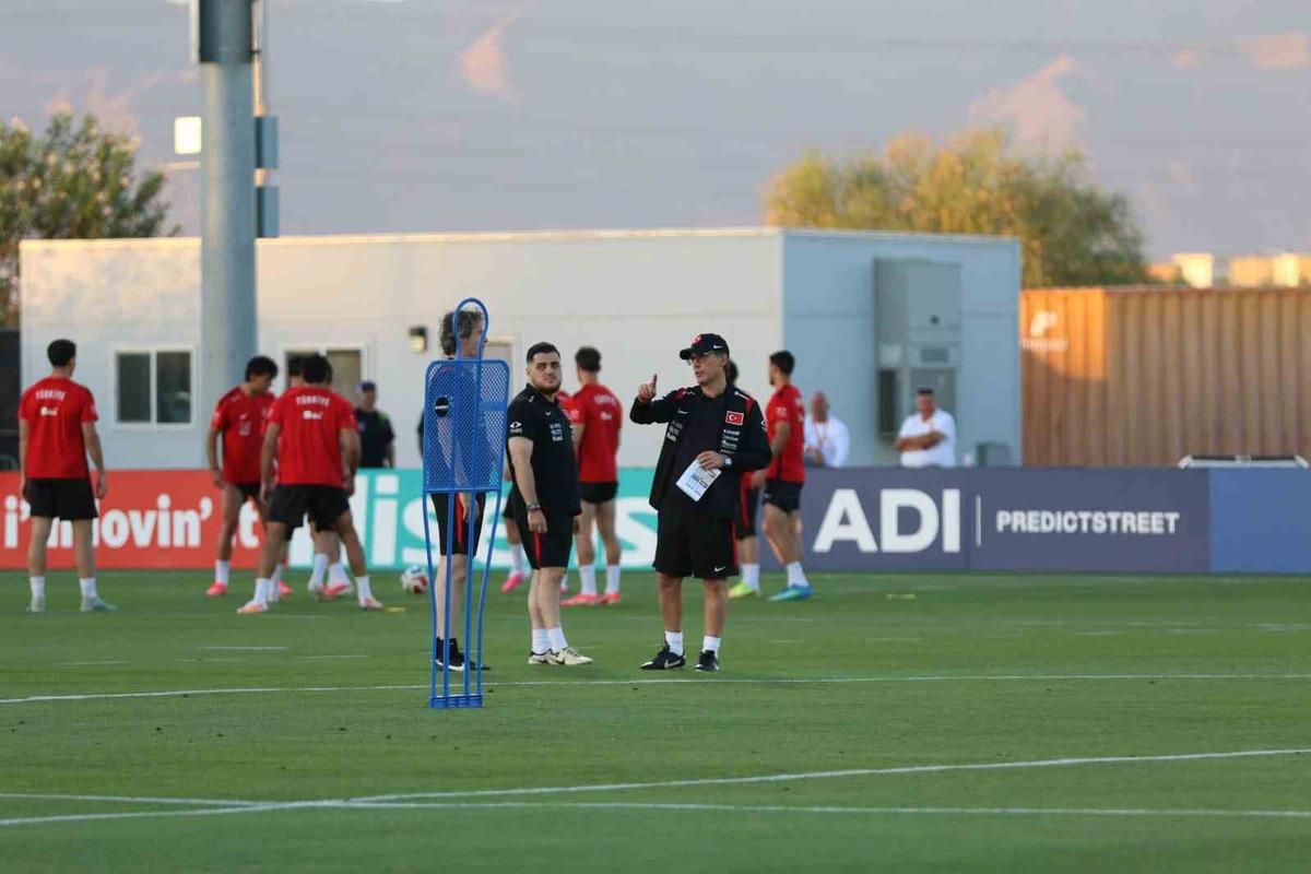 A Milli Futbol Takımı, Avustralya maçının hazırlıklarına devam etti 1