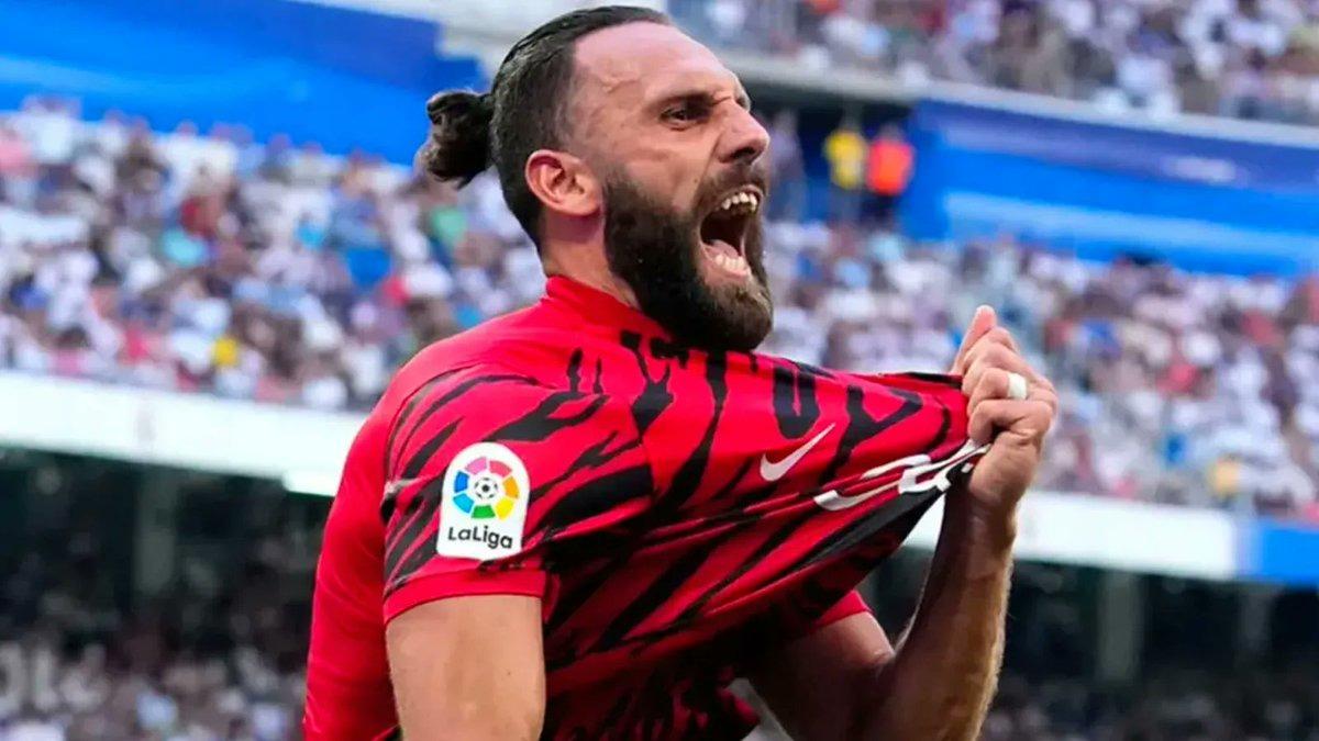 Aziz Yıldırım ilk hamlesini yaptı! Vedat Muriqi Fenerbahçe’de 2