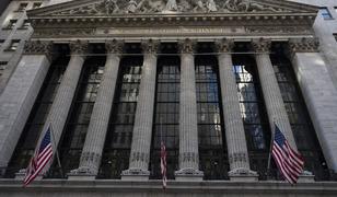 S&P 500 ve Nasdaq, &ccedil;ip hissesi satışları ve jeopolitik risklerle bir ayın en d&uuml;ş&uuml;k seviyelerini g&ouml;rd&uuml;