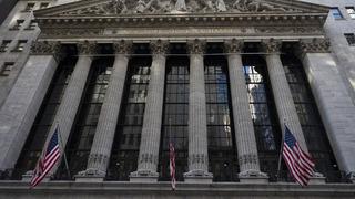 S&P 500 ve Nasdaq, çip hissesi satışları ve jeopolitik risklerle bir ayın en düşük seviyelerini gördü