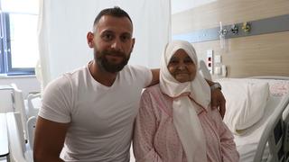 Doktoru bile şaşırtan vaka: 3 binden fazla taş çıktı! Şok içerisindeyiz